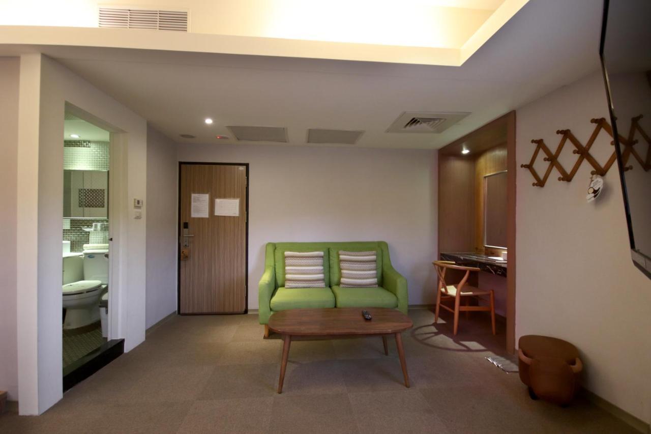 Meci Hotel Kota Hualien Bagian luar foto