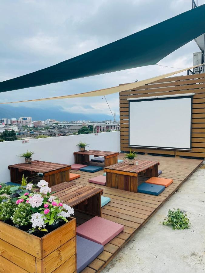 Meci Hotel Kota Hualien Bagian luar foto