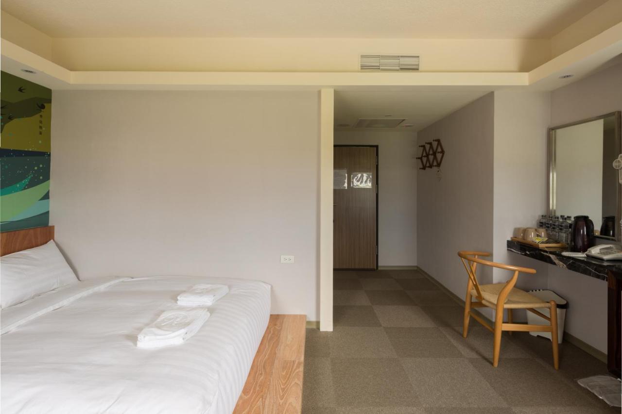 Meci Hotel Kota Hualien Bagian luar foto