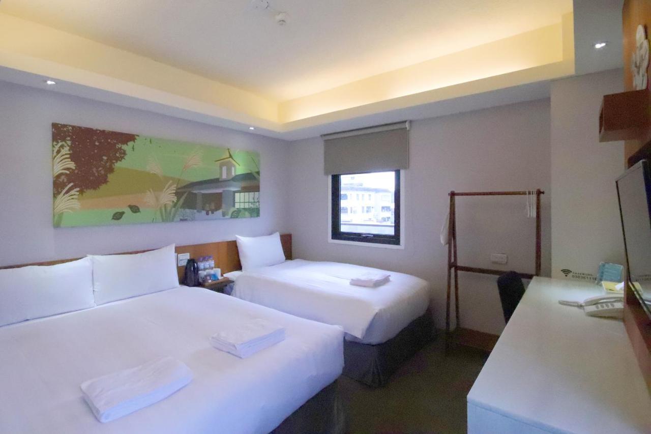 Meci Hotel Kota Hualien Bagian luar foto
