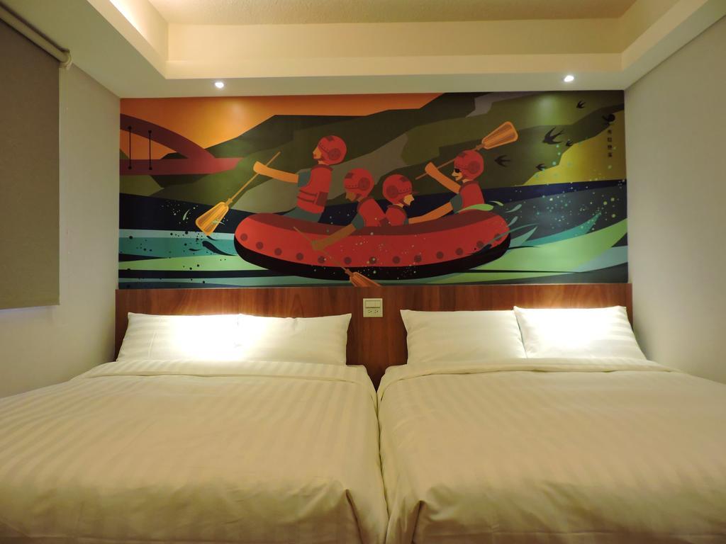 Meci Hotel Kota Hualien Bagian luar foto
